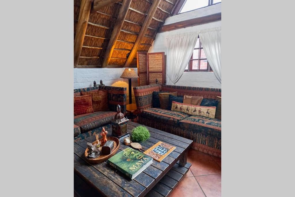 Pantera Lodge & Cheetah Cottage ヨハネスブルグ エクステリア 写真