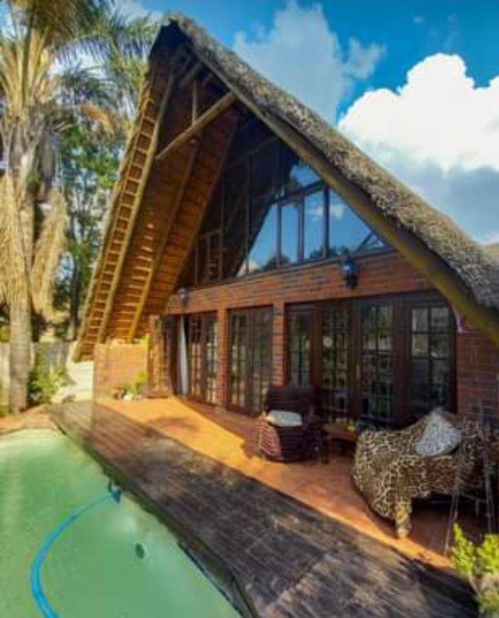 Pantera Lodge & Cheetah Cottage ヨハネスブルグ エクステリア 写真
